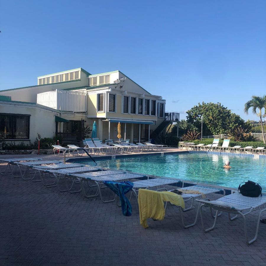 Beach Bungalow At Ocean Village Fort Pierce Exterior photo